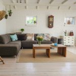 lamele drewniane w salonie