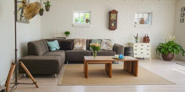 lamele drewniane w salonie