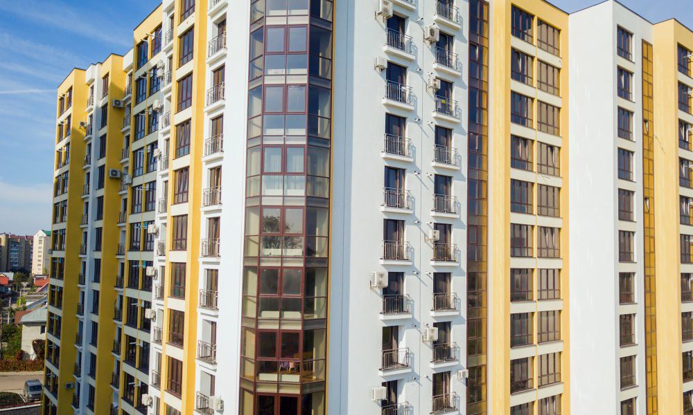 Zabudowa balkonów systemem bezramowym