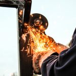 Szlifierki do metalu - do czego służą?