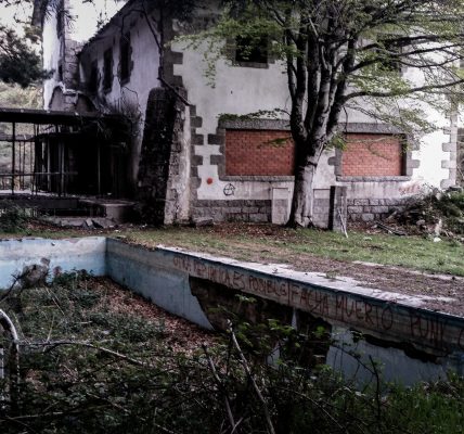 zaniedbana działka gdzie zgłosić