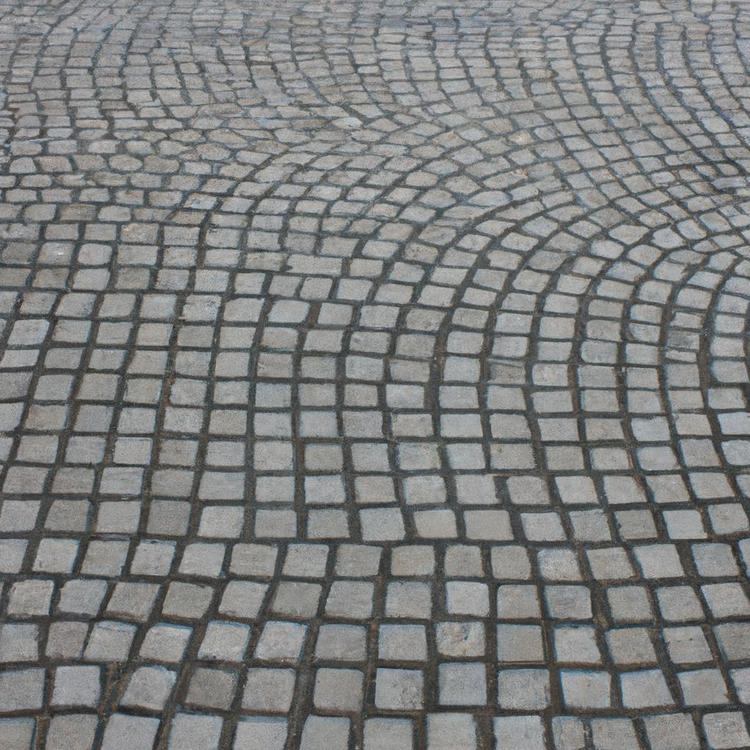 ile powinna wystawać kostka brukowa